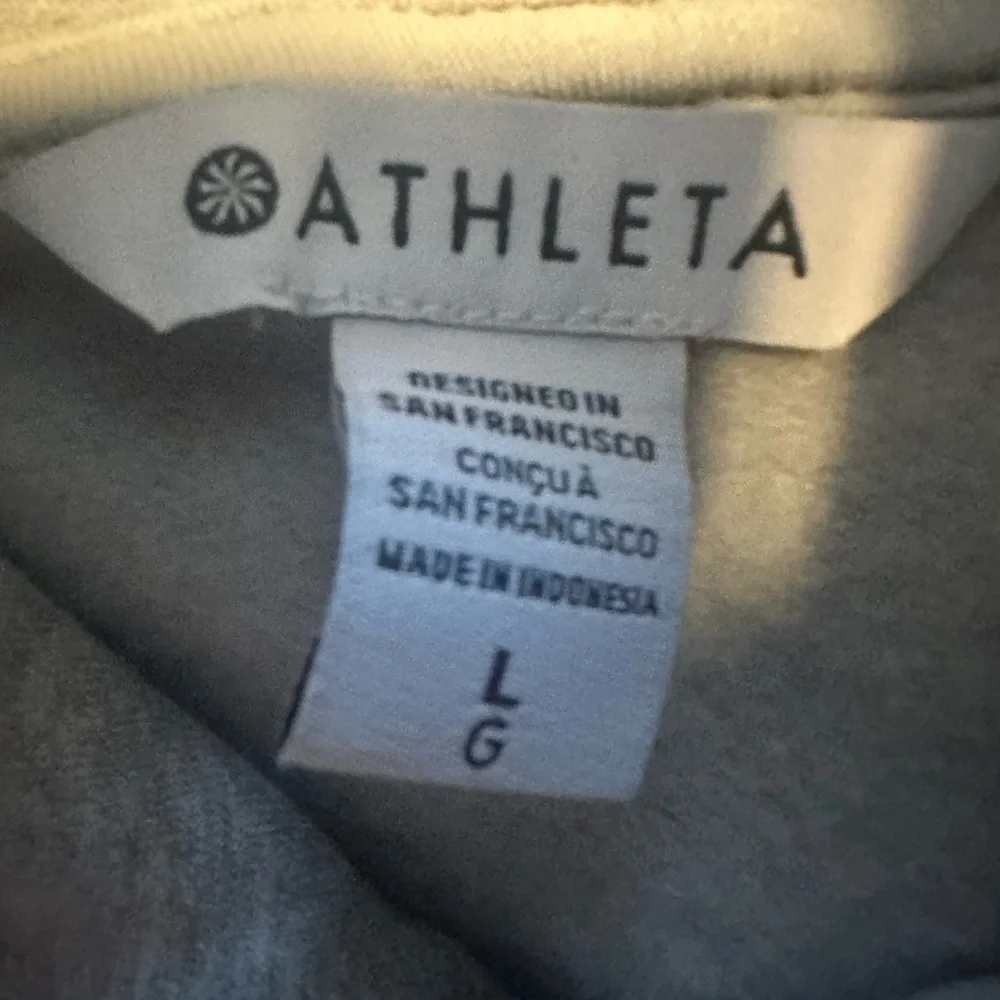 Athleta Easy Fleece 1/2 Zip Light Gray Hoodie Size Large NWT - Picture 4 of 6